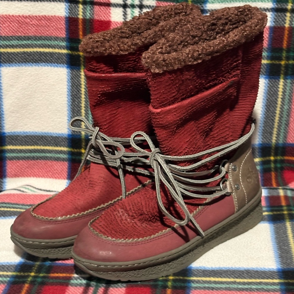 OTBT Red Winter Boots